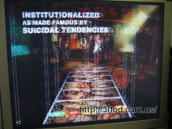 Example photo of the xbox freezing while in use. In this example, Guitar Hero II.